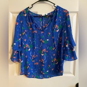 GAP women’s blue floral blouse -size small-like new